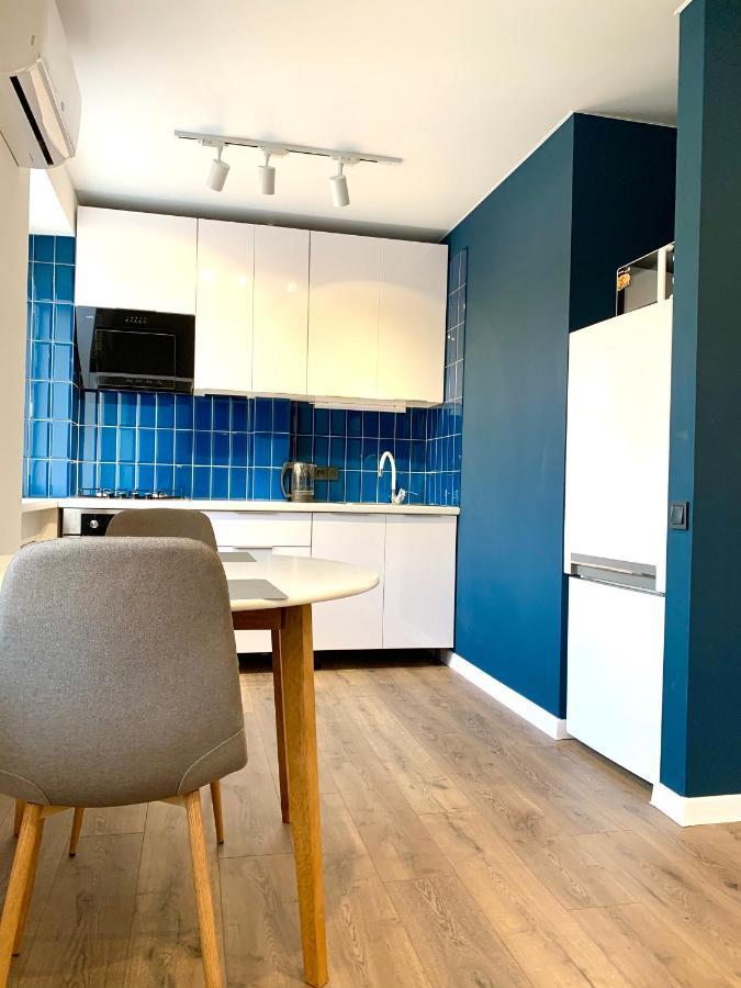 Navy City Center Apartment Двокімнатні Апартаменти В Центрі Міста Poltava Esterno foto