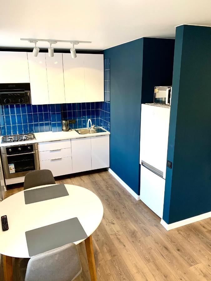 Navy City Center Apartment Двокімнатні Апартаменти В Центрі Міста Poltava Esterno foto